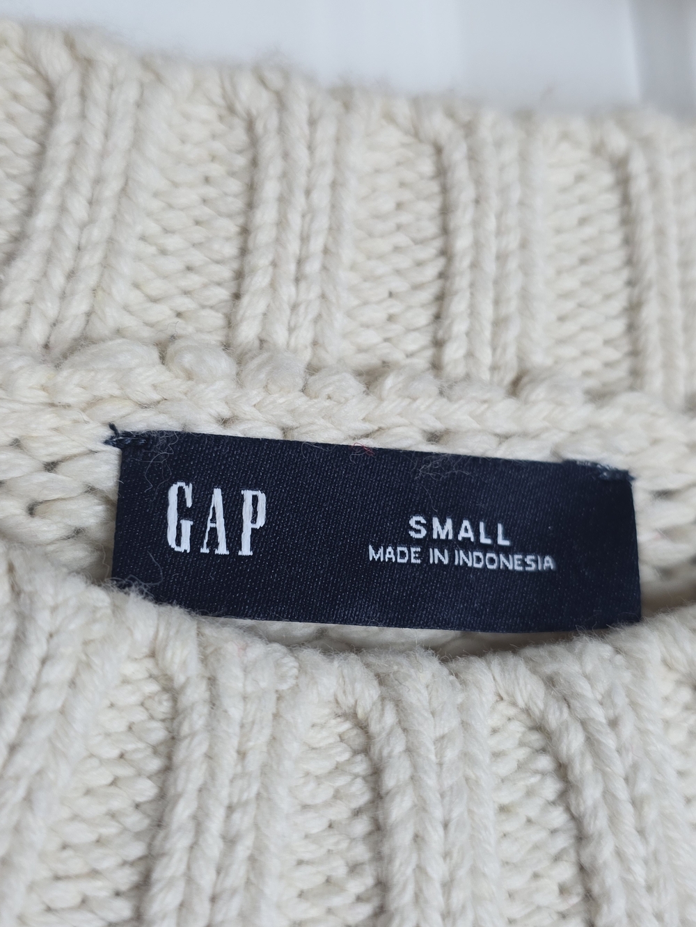 Gap Cream & Red Heart Intarsia Knit Oversized Cropped Sweater – Size Small (S) - Picture 8 of 14